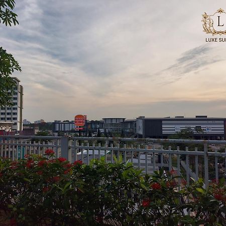 Luxe Suites At Skyloft Johor Bahru Luaran gambar