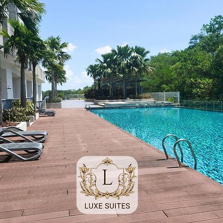 Luxe Suites At Skyloft Johor Bahru Luaran gambar