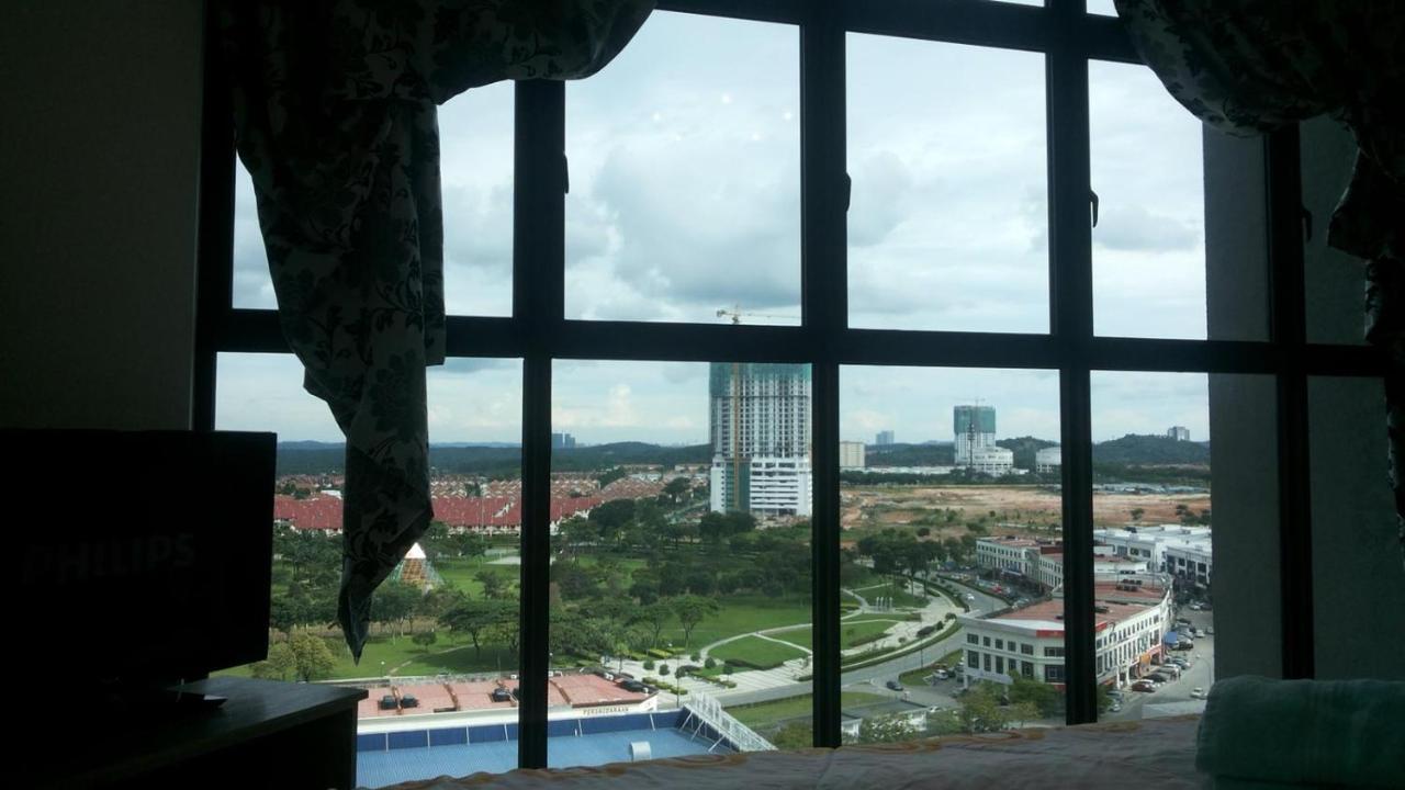 Luxe Suites At Skyloft Johor Bahru Luaran gambar