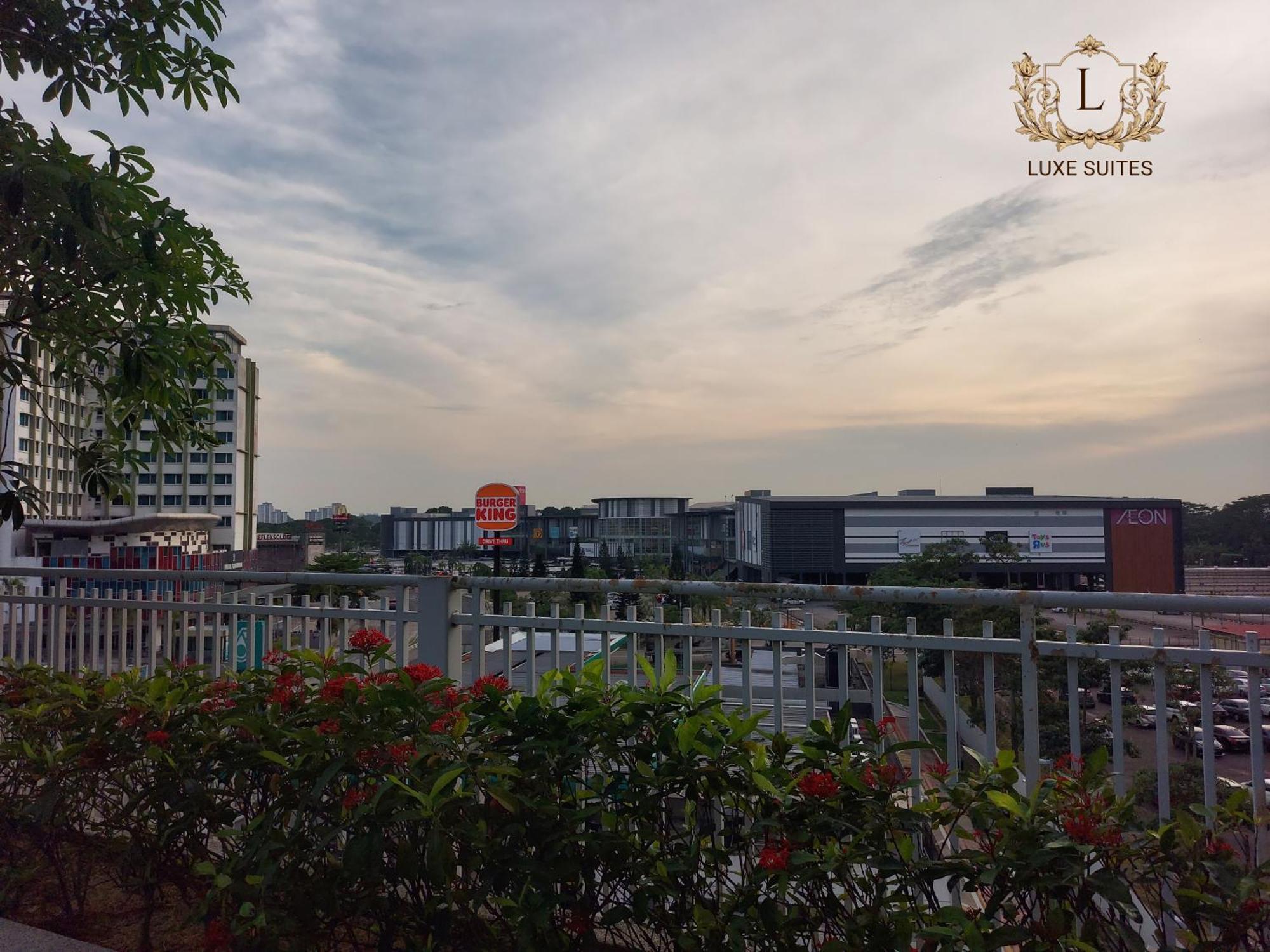 Luxe Suites At Skyloft Johor Bahru Luaran gambar